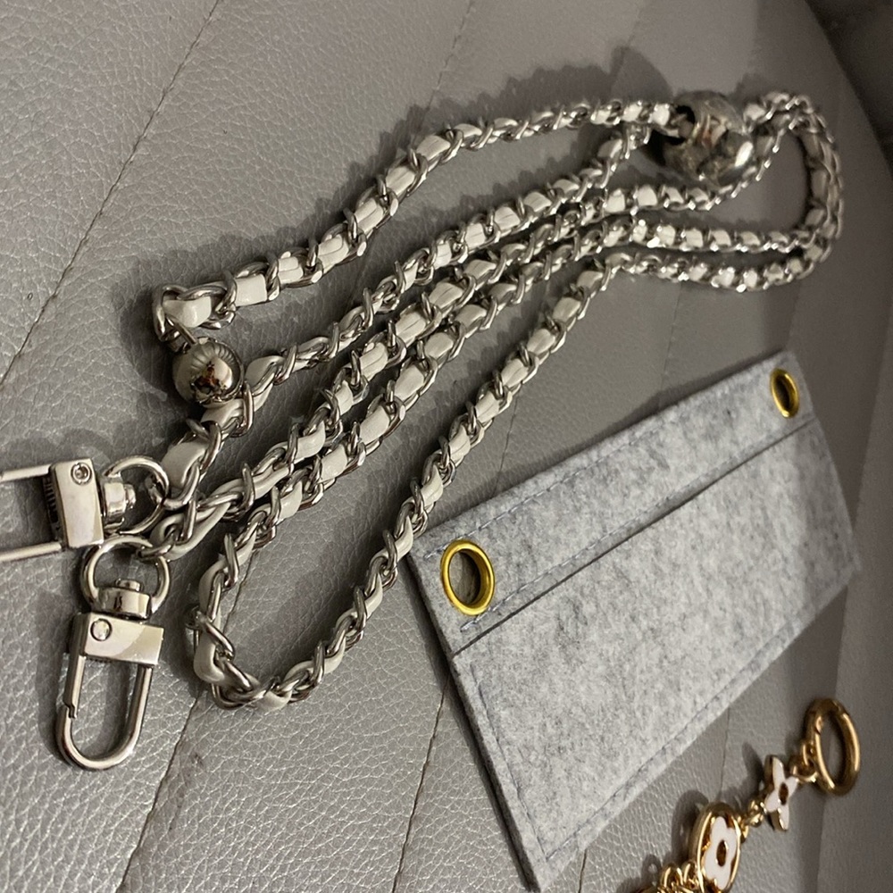 Wallet Insert, White/Silver Adjustable Chain, Bag… - image 2
